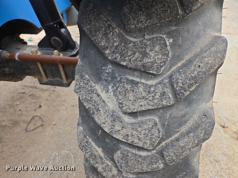 image for item DU2710 2014 Genie GTH 844 telehandler