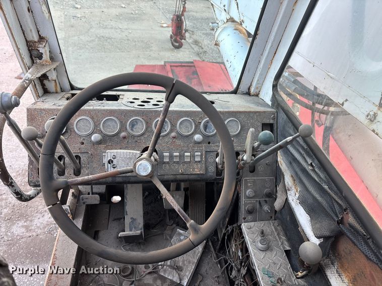 image for item DU6940 Link Belt HSP-25 crane