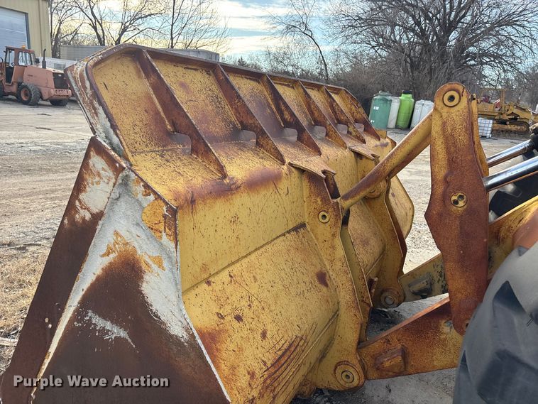 image for item DU6941 1977 Caterpillar 980B wheel loader