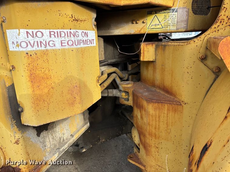 image for item DU6941 1977 Caterpillar 980B wheel loader