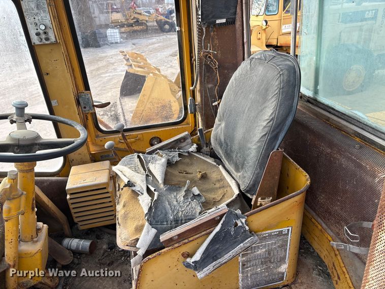 image for item DU6941 1977 Caterpillar 980B wheel loader