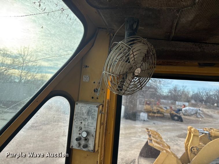 image for item DU6941 1977 Caterpillar 980B wheel loader