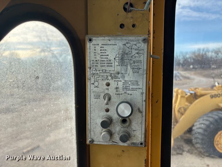 image for item DU6941 1977 Caterpillar 980B wheel loader