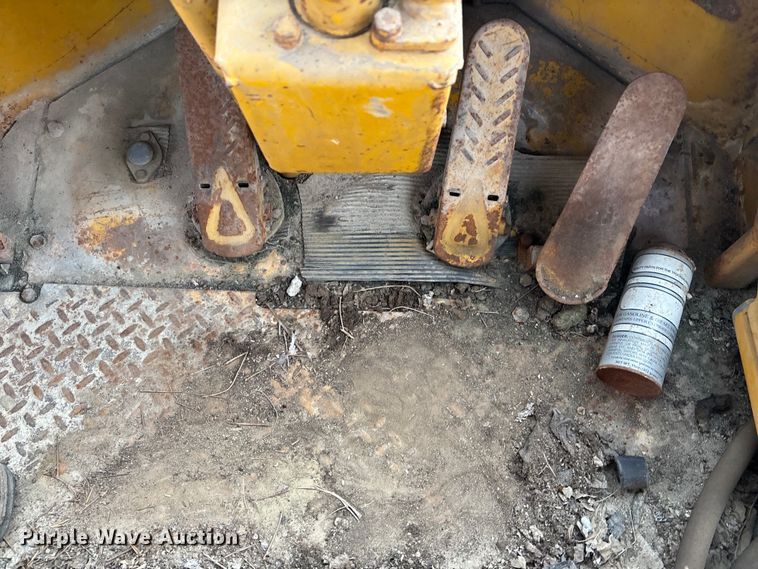 image for item DU6941 1977 Caterpillar 980B wheel loader