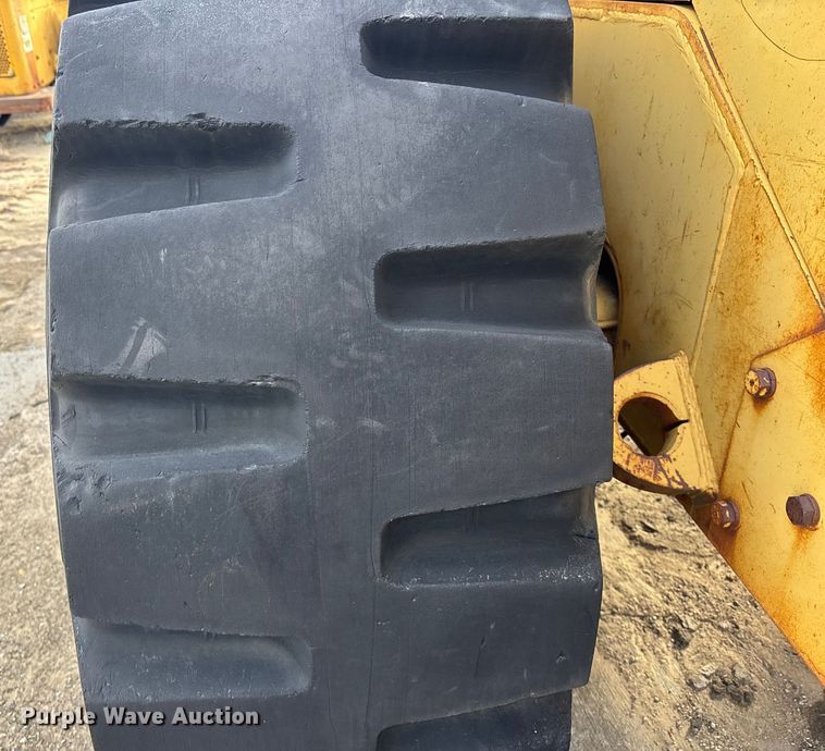 image for item DU6941 1977 Caterpillar 980B wheel loader