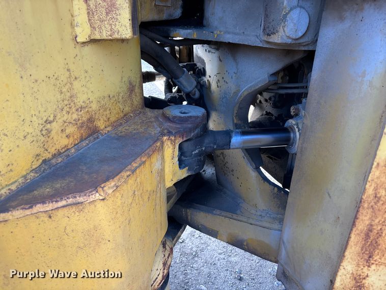 image for item DU6942 1975 Caterpillar 980B wheel loader