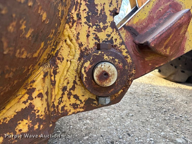 image for item DU6942 1975 Caterpillar 980B wheel loader