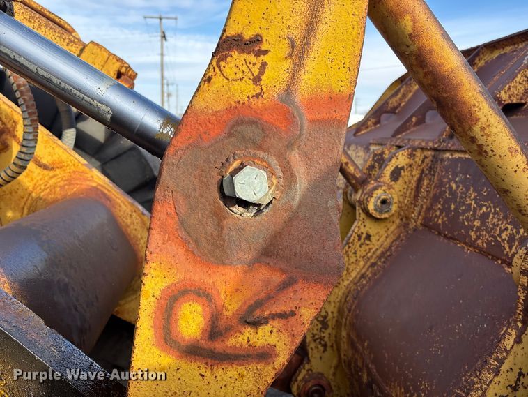 image for item DU6942 1975 Caterpillar 980B wheel loader