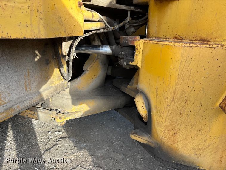 image for item DU6942 1975 Caterpillar 980B wheel loader