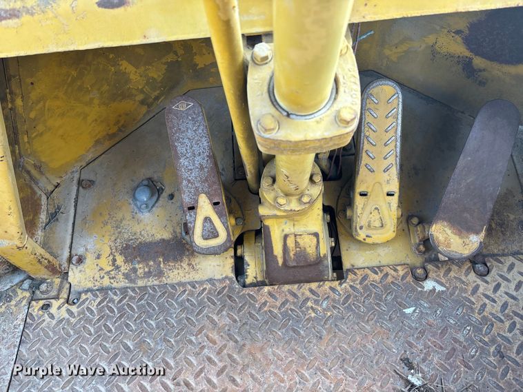 image for item DU6942 1975 Caterpillar 980B wheel loader