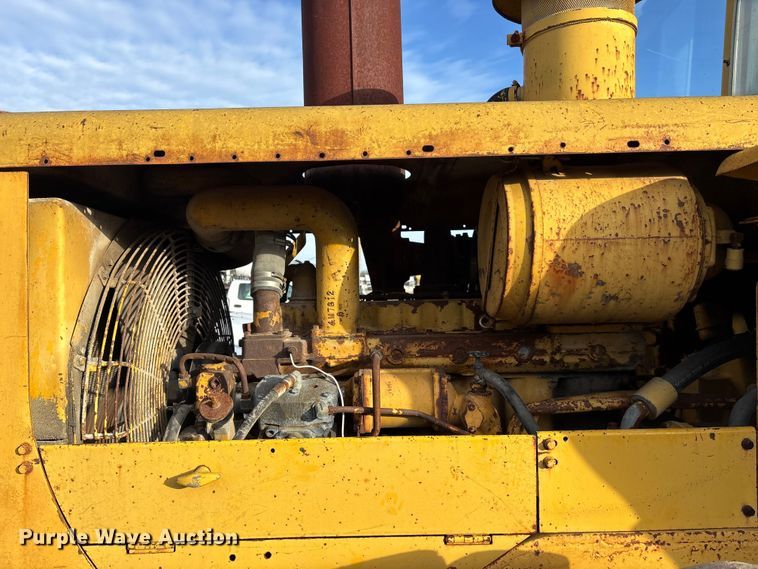 image for item DU6942 1975 Caterpillar 980B wheel loader