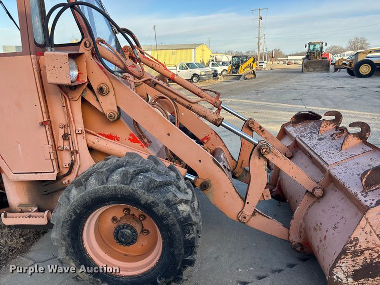 image for item DU6945 1984 Case W11B wheel loader