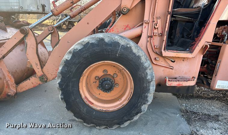 image for item DU6945 1984 Case W11B wheel loader