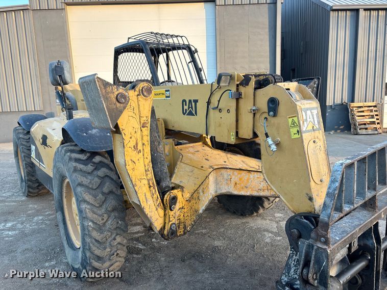 image for item DU6947 2005 Caterpillar TH560B telehandler