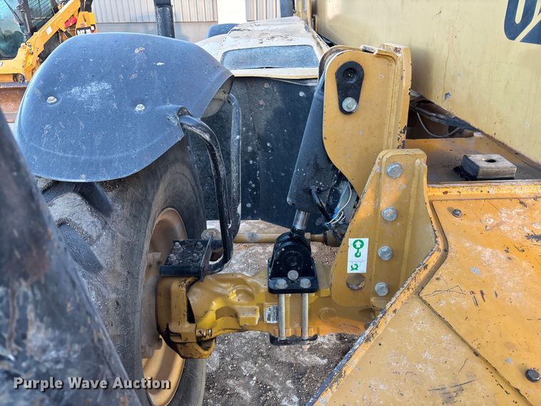 image for item DU6947 2005 Caterpillar TH560B telehandler