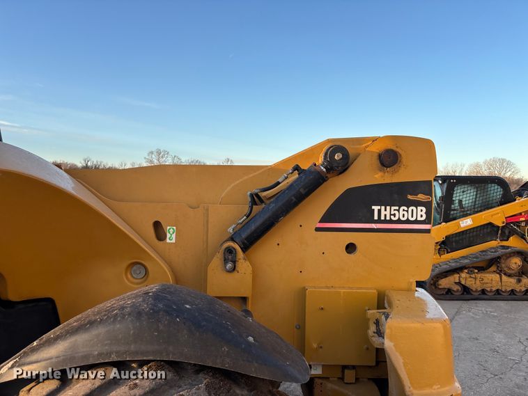 image for item DU6947 2005 Caterpillar TH560B telehandler