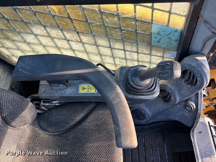 image for item DU6948 2019 Caterpillar 289D tracked skid steer loader