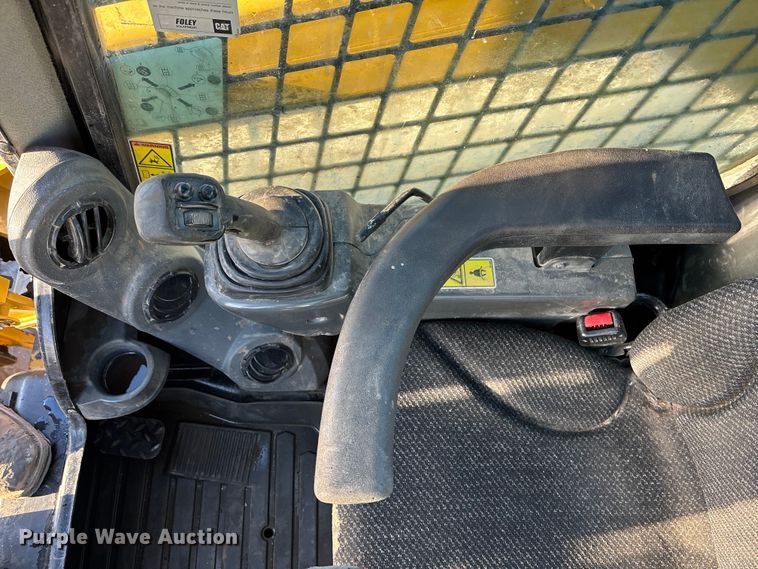 image for item DU6948 2019 Caterpillar 289D tracked skid steer loader