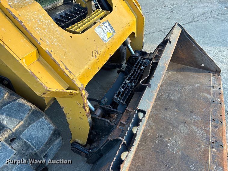 image for item DU6949 2019 Caterpillar 289D tracked skid steer loader