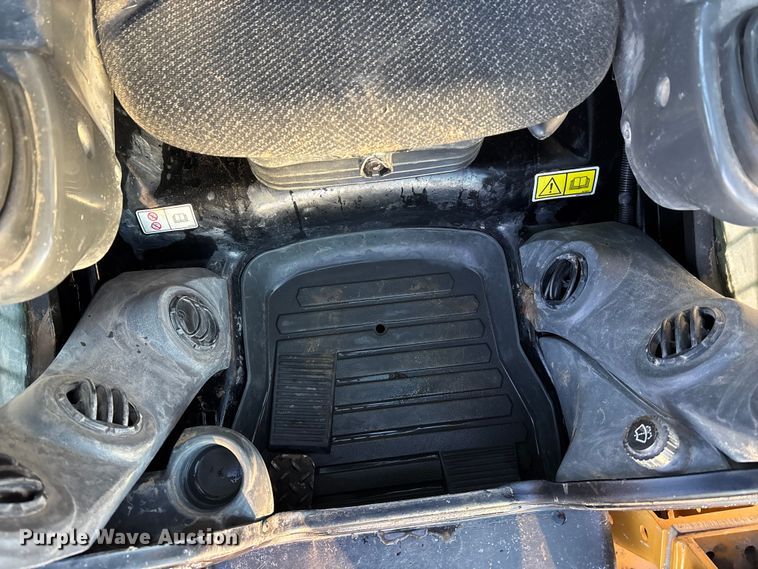 image for item DU6949 2019 Caterpillar 289D tracked skid steer loader