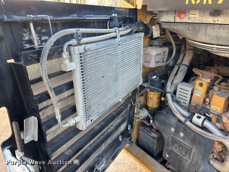 image for item DU6949 2019 Caterpillar 289D tracked skid steer loader