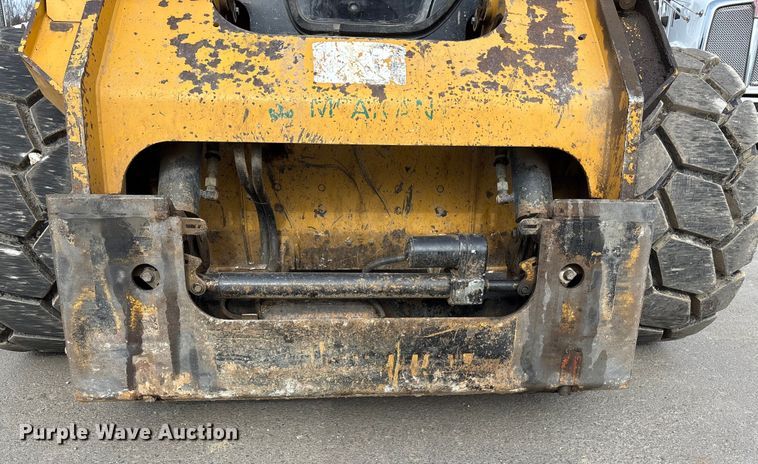 image for item DU6950 2016 Caterpillar 272D2 skid steer loader