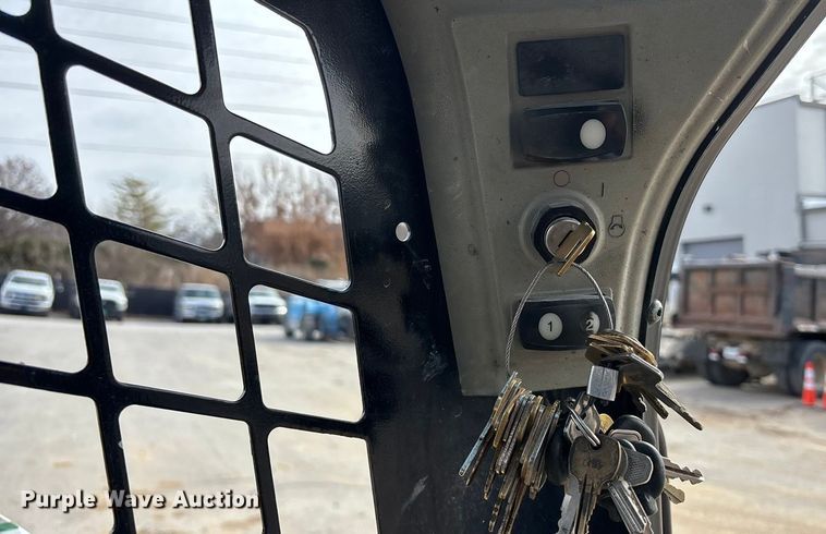 image for item DU6951 2015 Caterpillar 262D skid steer loader