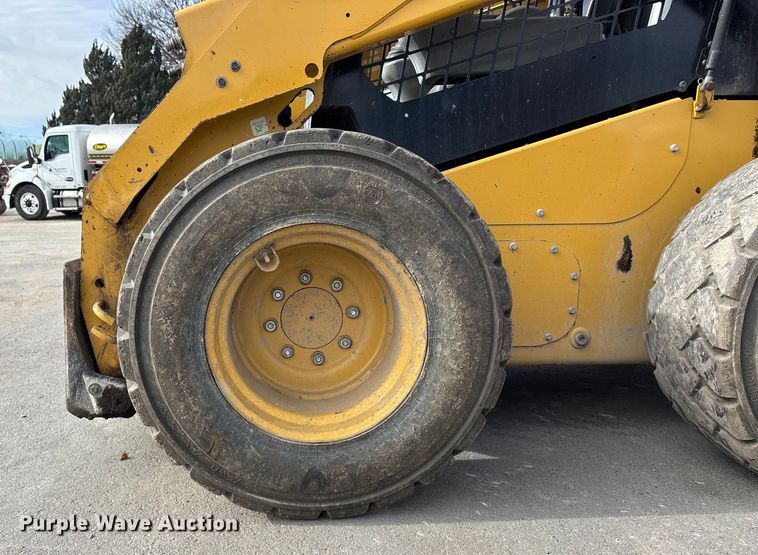 image for item DU6951 2015 Caterpillar 262D skid steer loader