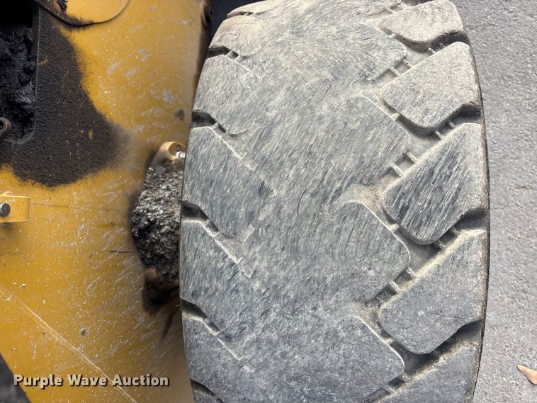 image for item DU6951 2015 Caterpillar 262D skid steer loader