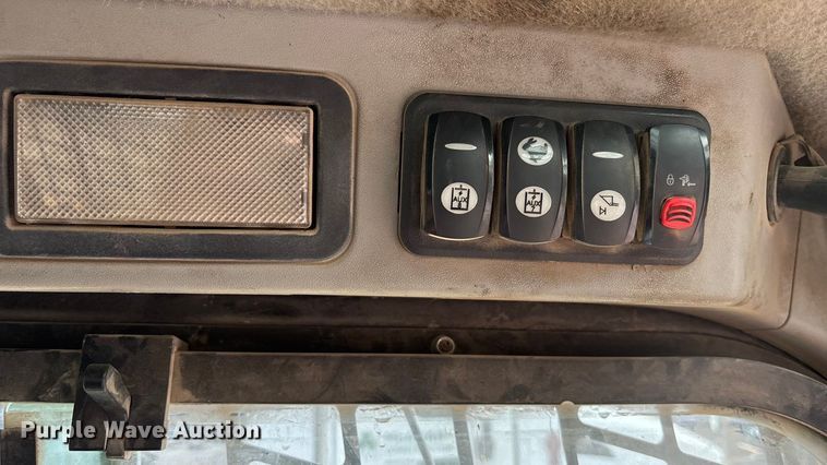 image for item DU6952 2015 Caterpillar 262D skid steer loader