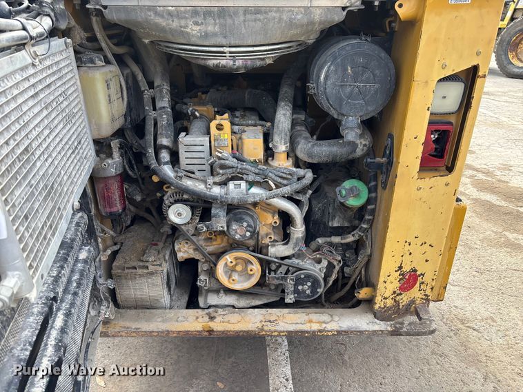 image for item DU6952 2015 Caterpillar 262D skid steer loader