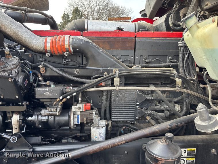 image for item DU6953 2001 Kenworth W900 semi truck