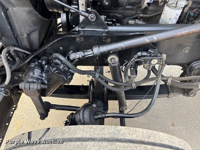 image for item DU6953 2001 Kenworth W900 semi truck