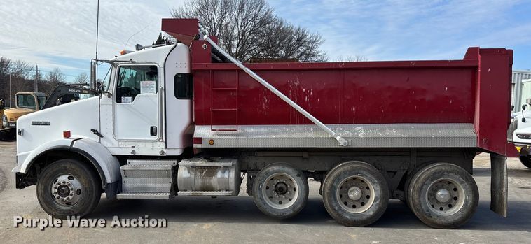 image for item DU6954 2016 Kenworth T800 dump truck