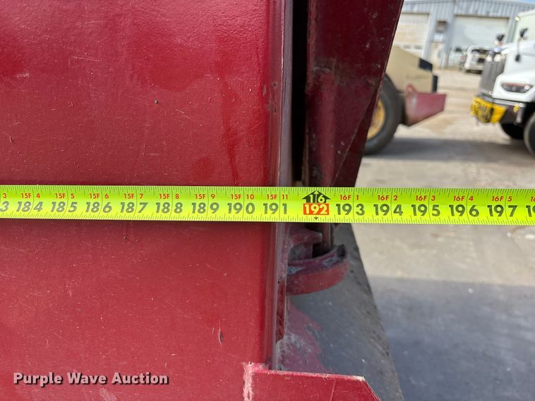 image for item DU6954 2016 Kenworth T800 dump truck