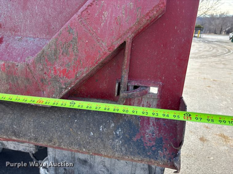 image for item DU6954 2016 Kenworth T800 dump truck