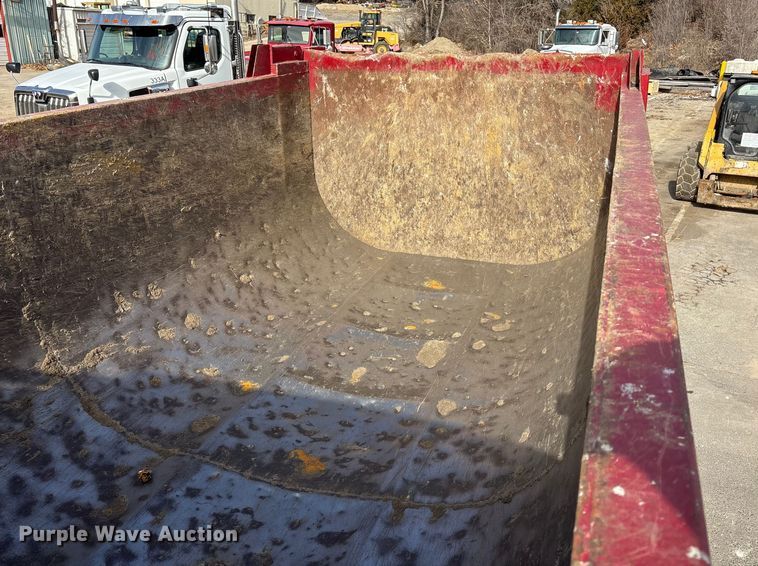 image for item DU6954 2016 Kenworth T800 dump truck