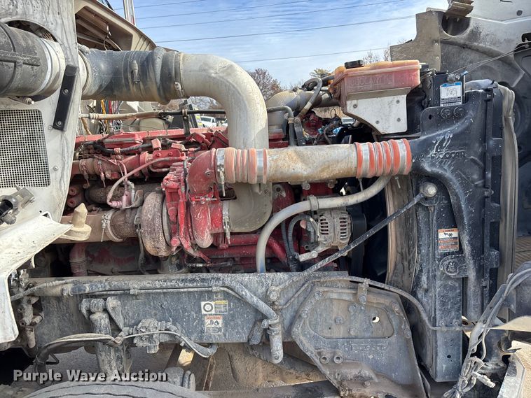 image for item DU6954 2016 Kenworth T800 dump truck