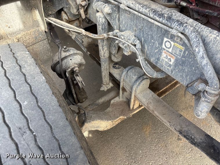 image for item DU6954 2016 Kenworth T800 dump truck