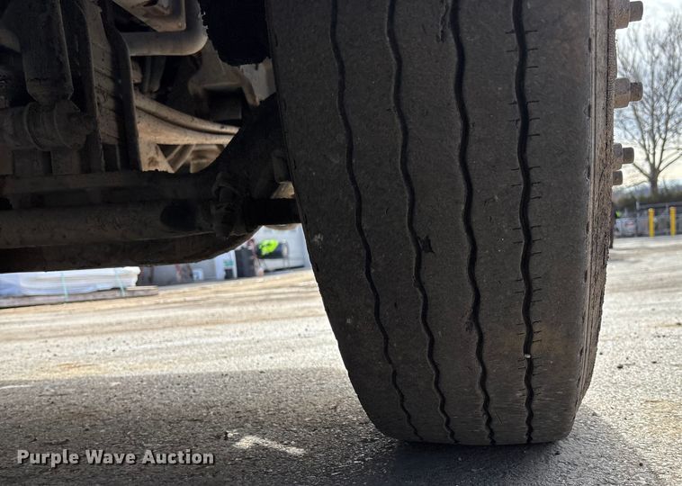 image for item DU6954 2016 Kenworth T800 dump truck