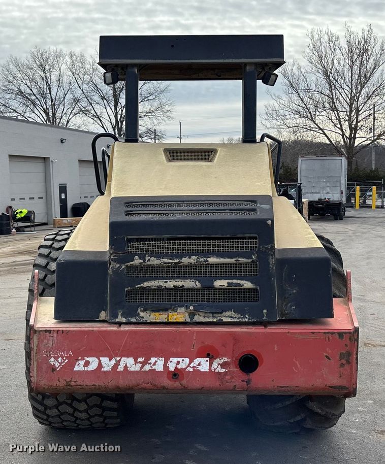 image for item DU6955 Dynapac CA262 single drum vibratory roller