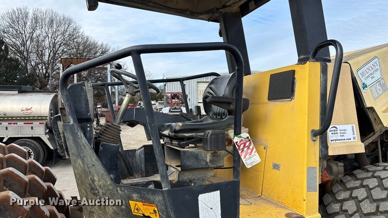 image for item DU6955 Dynapac CA262 single drum vibratory roller