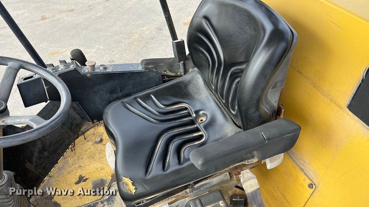 image for item DU6955 Dynapac CA262 single drum vibratory roller