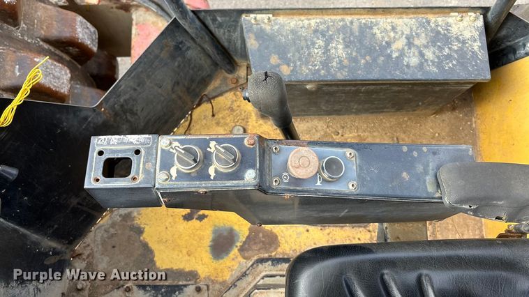 image for item DU6955 Dynapac CA262 single drum vibratory roller