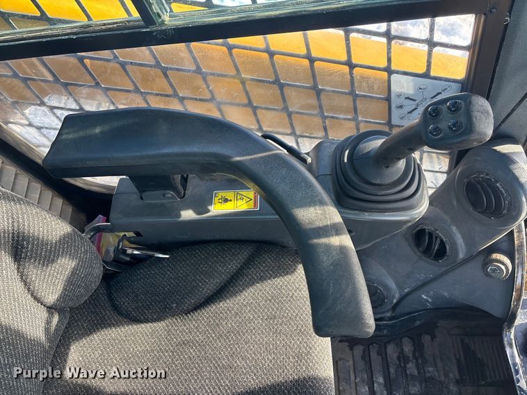 image for item DU6972 2016 Caterpillar 297D2XHP forage harvester