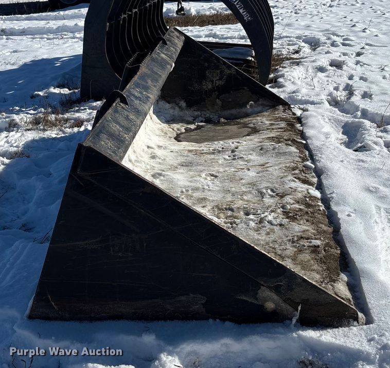 image for item DU6979 Caterpillar 84