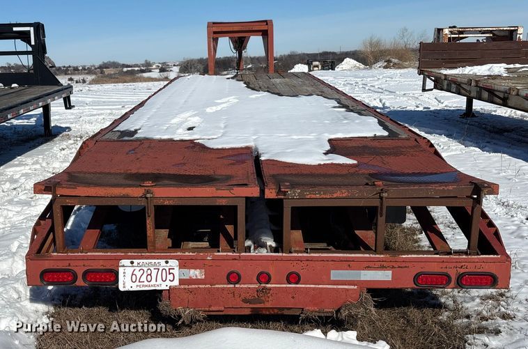 image for item DU6981 2006 May Trailer Gooseneck equipment trailer