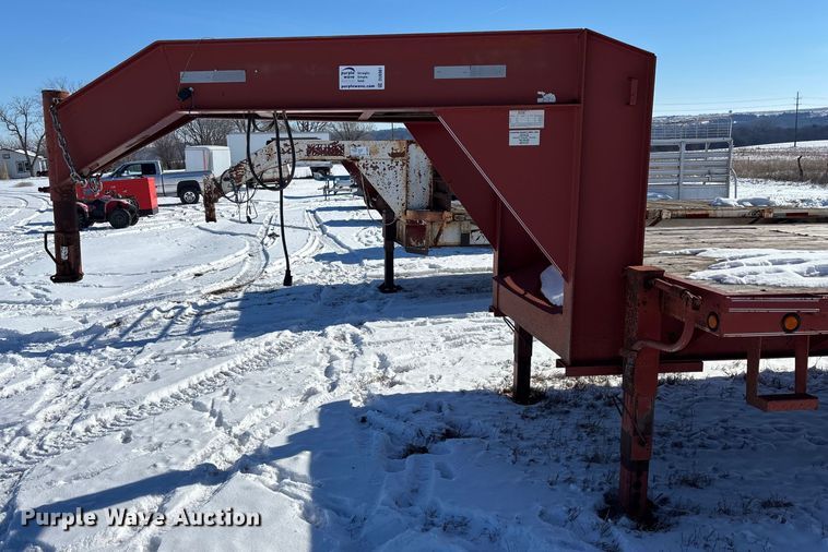 image for item DU6981 2006 May Trailer Gooseneck equipment trailer