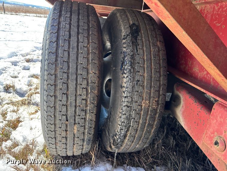 image for item DU6981 2006 May Trailer Gooseneck equipment trailer