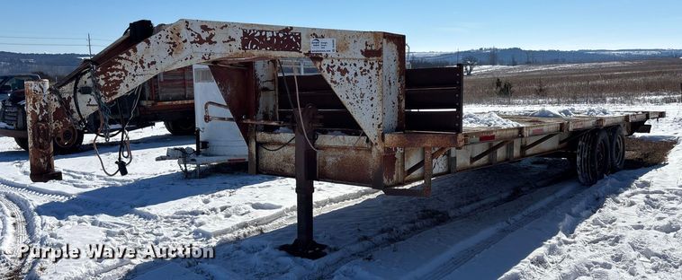 image for item DU6982 1991 Neckover equipment trailer